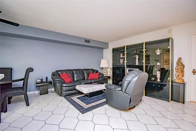 14895 Builtmore Way, Delray Beach, FL 33446