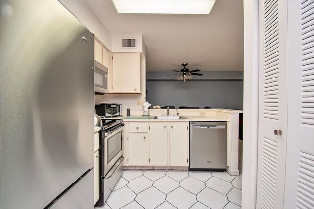 14895 Builtmore Way, Delray Beach, FL 33446