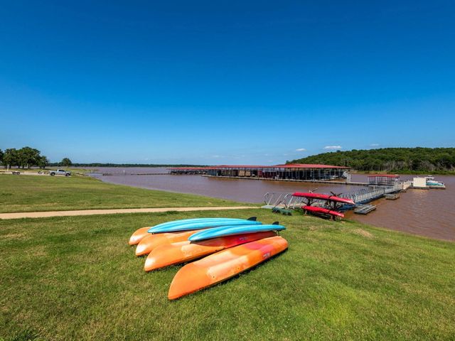 101 Oak Valley Road, Gordonville, TX 76245