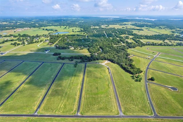 101 Oak Valley Road, Gordonville, TX 76245