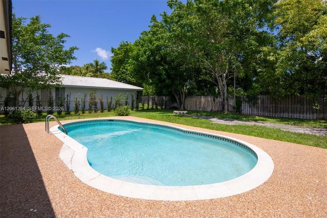 9939 NW 19th Street, Coral Springs, FL 33071