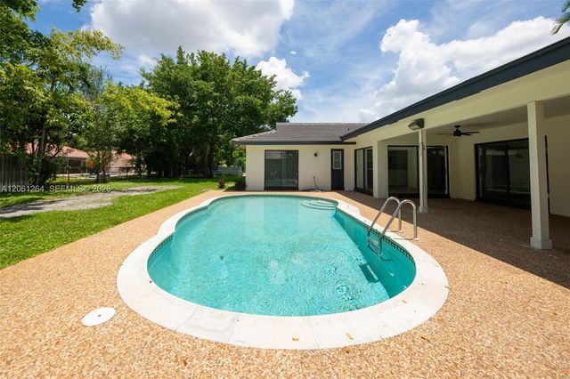 9939 NW 19th Street, Coral Springs, FL 33071