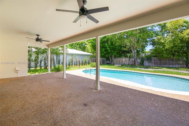9939 NW 19th Street, Coral Springs, FL 33071