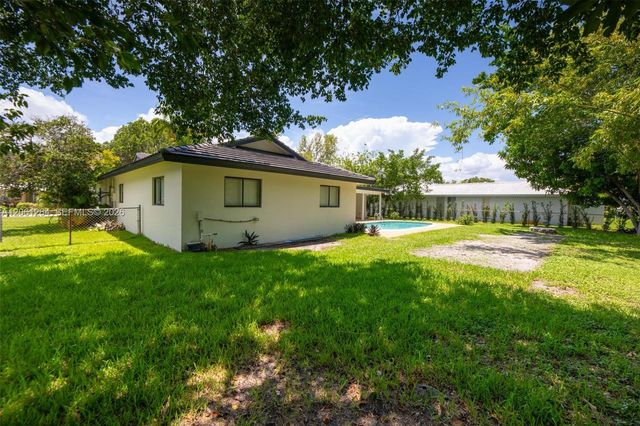 9939 NW 19th Street, Coral Springs, FL 33071