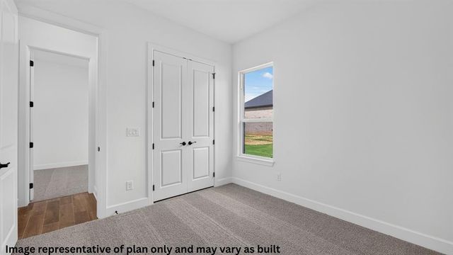 8725 Hidden Meadow Drive, Edmond, OK 73007
