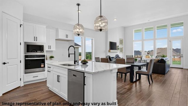 8725 Hidden Meadow Drive, Edmond, OK 73007
