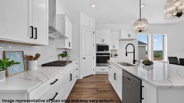 8725 Hidden Meadow Drive, Edmond, OK 73007