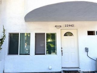 22942 Cass Avenue, Woodland Hills (los Angeles), CA 91364