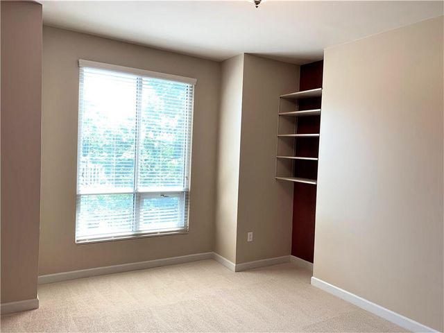 711 Cosmopolitan NE Drive 711, Atlanta, GA 30324