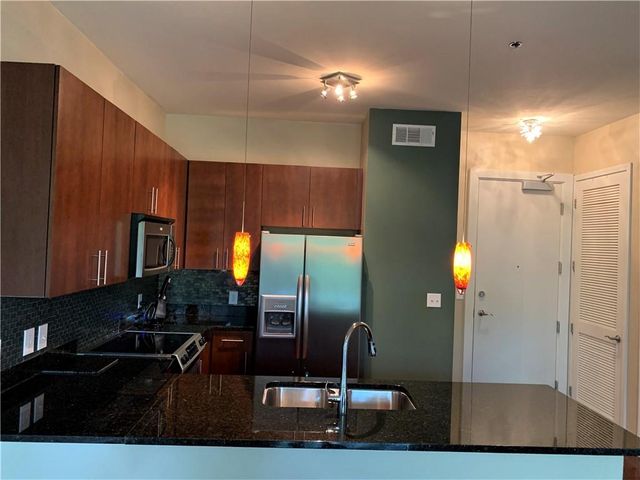 711 Cosmopolitan NE Drive 711, Atlanta, GA 30324