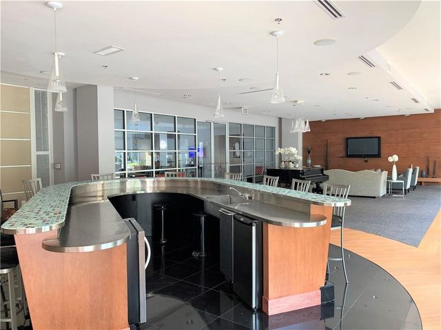 711 Cosmopolitan NE Drive 711, Atlanta, GA 30324