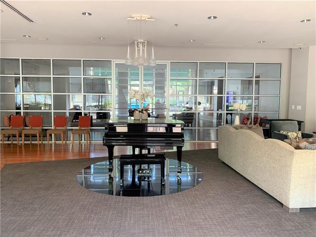 711 Cosmopolitan NE Drive 711, Atlanta, GA 30324