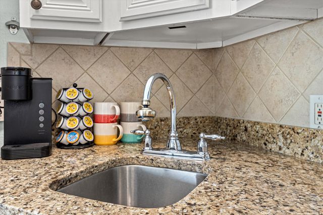6102 Seawall Boulevard 380, Galveston, TX 77551
