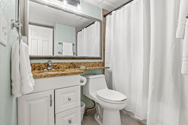 6102 Seawall Boulevard 380, Galveston, TX 77551