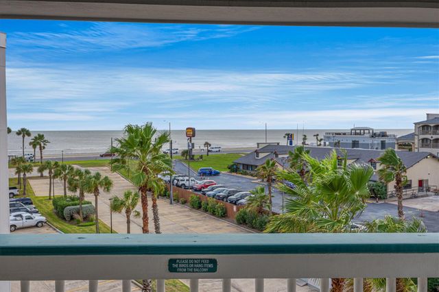 6102 Seawall Boulevard 380, Galveston, TX 77551