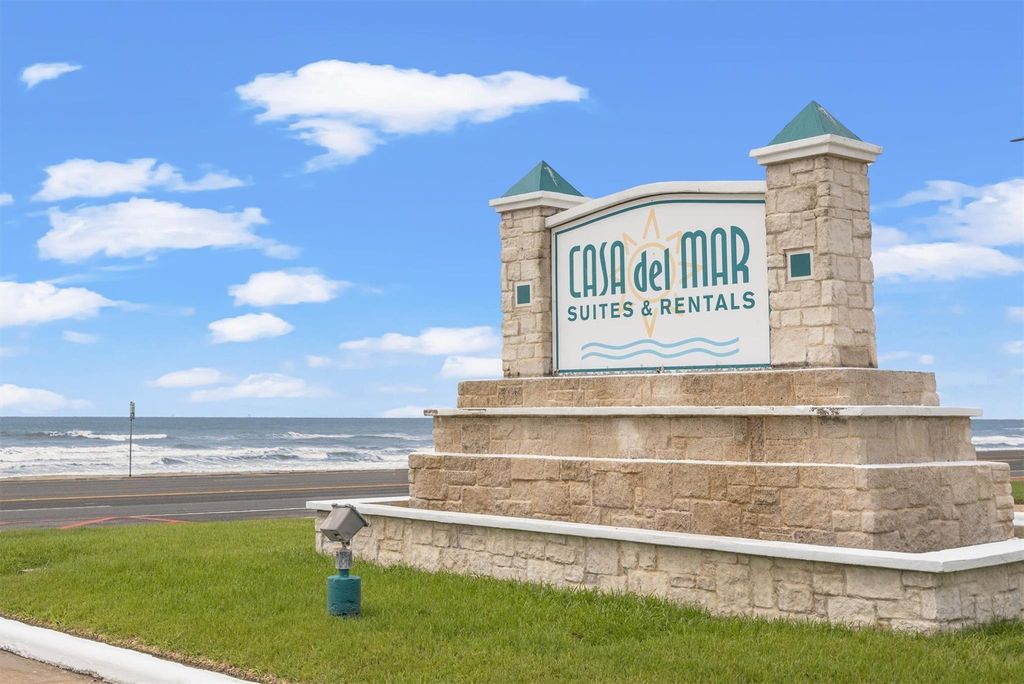 6102 Seawall Boulevard 380, Galveston, TX 77551