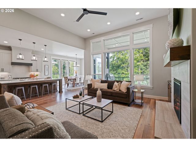 1825 Nw TANNER Ct, Camas, WA 98607