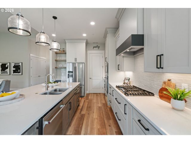 1825 Nw TANNER Ct, Camas, WA 98607