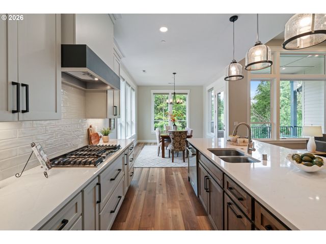 1825 Nw TANNER Ct, Camas, WA 98607