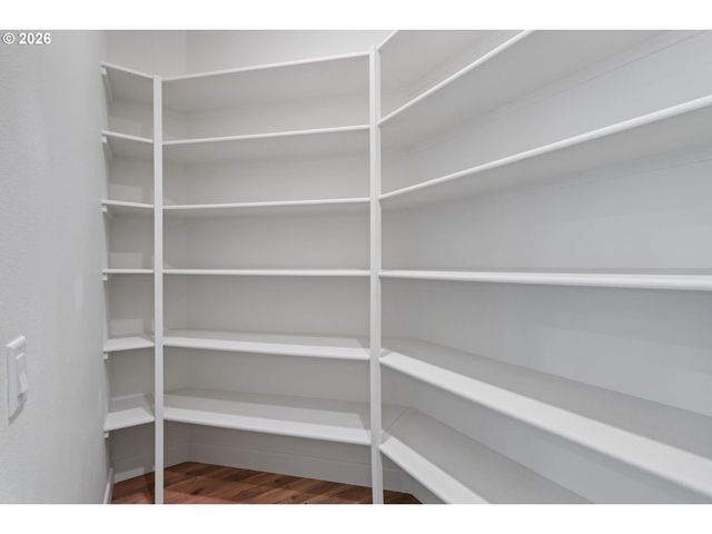 1825 Nw TANNER Ct, Camas, WA 98607