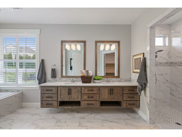 1825 Nw TANNER Ct, Camas, WA 98607