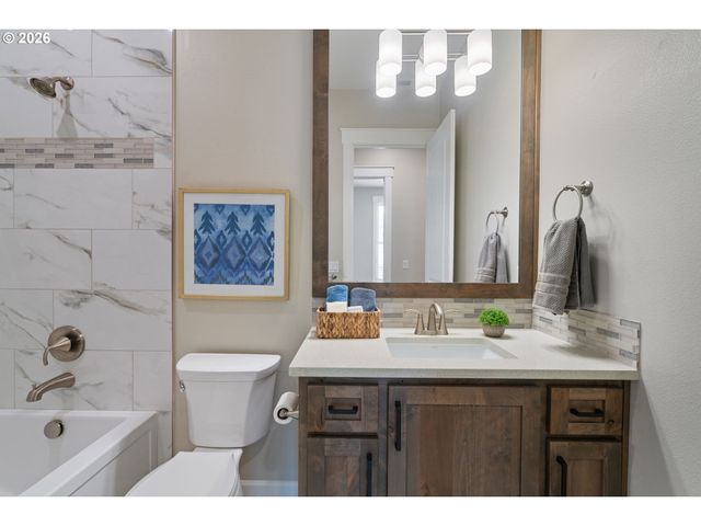 1825 Nw TANNER Ct, Camas, WA 98607