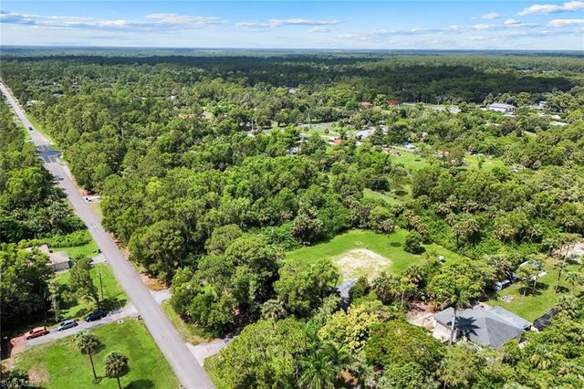 1481 19th ST SW, Naples, FL 34117
