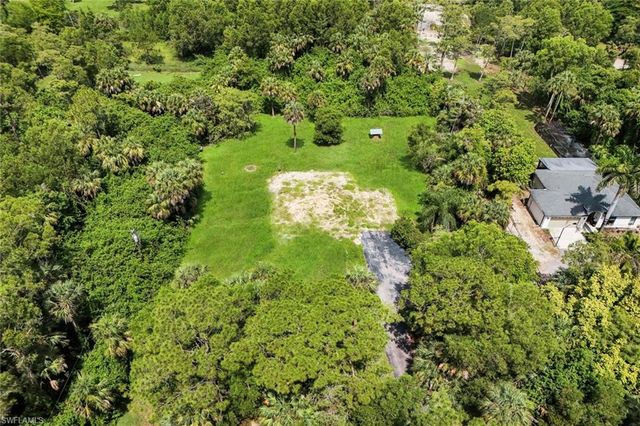 1481 19th ST SW, Naples, FL 34117