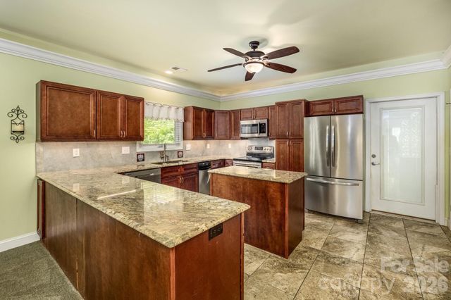 119 Cottontail Lane, Statesville, NC 28677