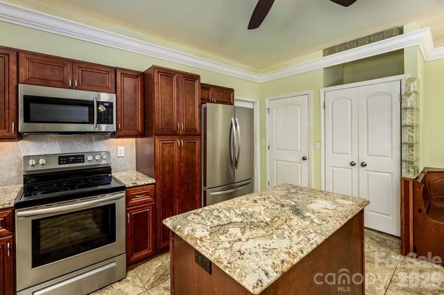 119 Cottontail Lane, Statesville, NC 28677