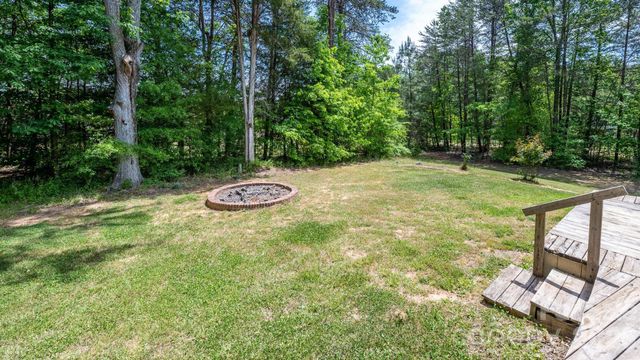 119 Cottontail Lane, Statesville, NC 28677