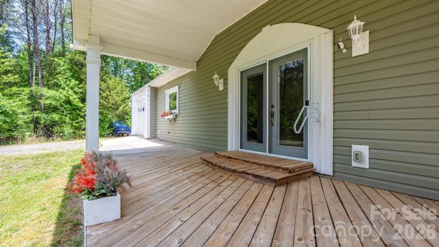 119 Cottontail Lane, Statesville, NC 28677