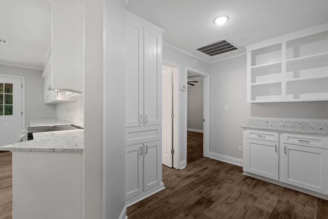 10 Poplar Dr., Hattiesburg, MS 39402