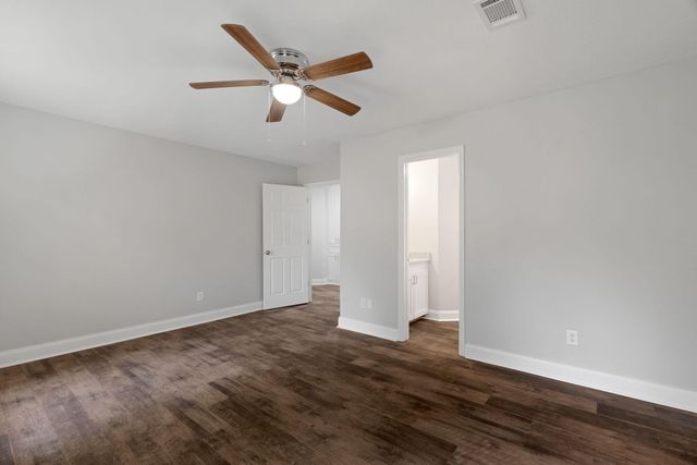 10 Poplar Dr., Hattiesburg, MS 39402