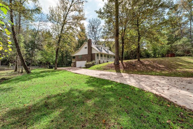 10 Poplar Dr., Hattiesburg, MS 39402