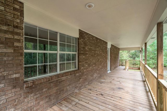 10 Poplar Dr., Hattiesburg, MS 39402