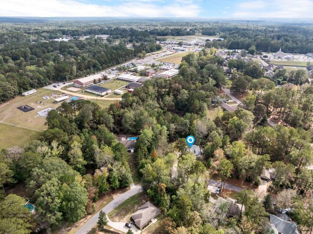 10 Poplar Dr., Hattiesburg, MS 39402