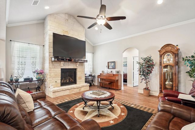 707 Chaparral Road, Sanger, TX 76266