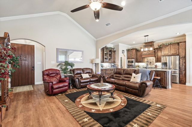 707 Chaparral Road, Sanger, TX 76266