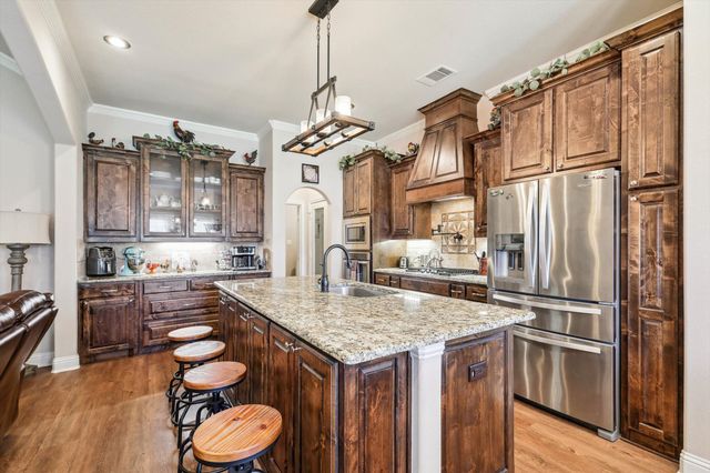 707 Chaparral Road, Sanger, TX 76266
