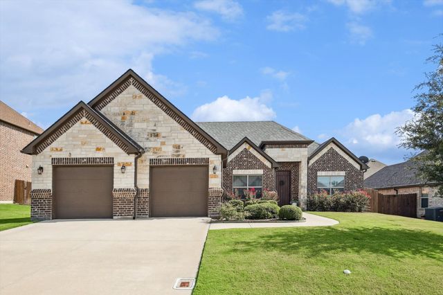 707 Chaparral Road, Sanger, TX 76266