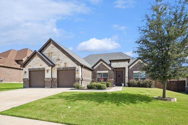 707 Chaparral Road, Sanger, TX 76266