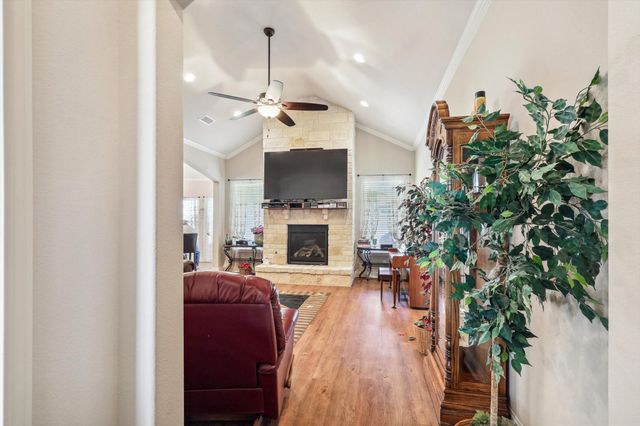 707 Chaparral Road, Sanger, TX 76266