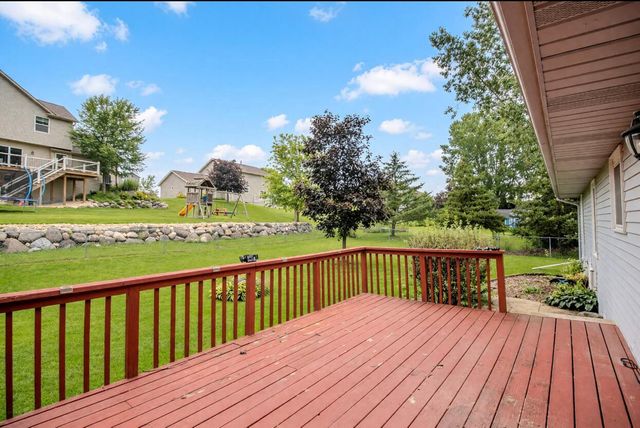 300 Martin DRIVE, Fredonia, WI 53021