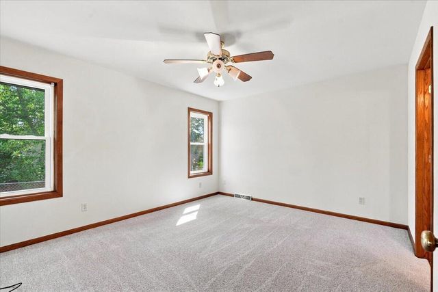 300 Martin DRIVE, Fredonia, WI 53021
