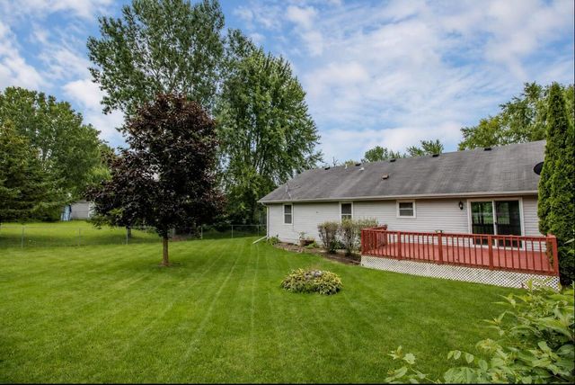 300 Martin DRIVE, Fredonia, WI 53021