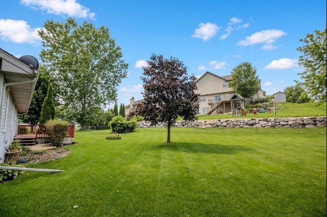 300 Martin DRIVE, Fredonia, WI 53021