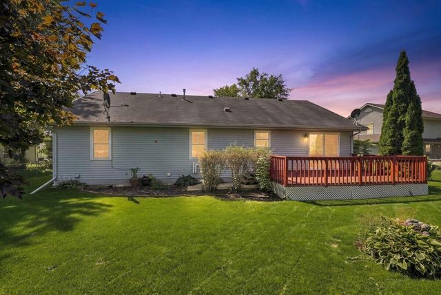300 Martin DRIVE, Fredonia, WI 53021