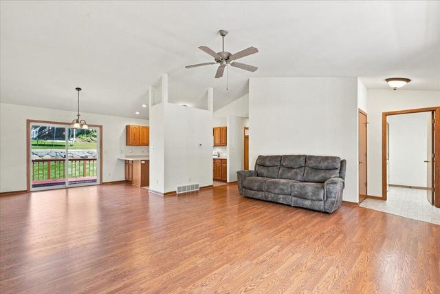 300 Martin DRIVE, Fredonia, WI 53021