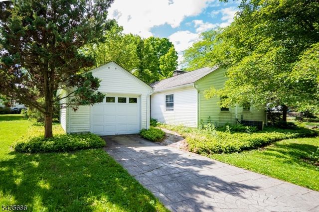 133 Frost Ave, Phillipsburg Town, NJ 08865